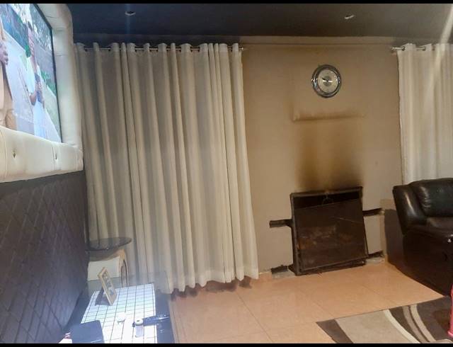 5 BEDROOM HOUSE FOR SALE IN VUWANI